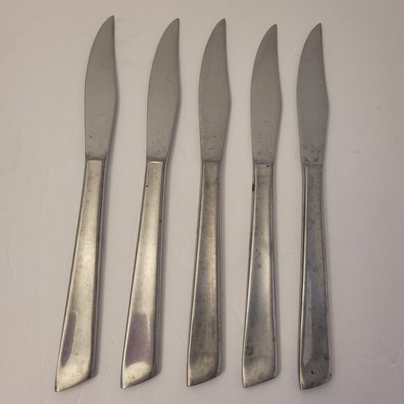 Set of 5 Solid Stainless Steel Dinner Steak Knives Japan Serrated Edge Pre-Owned - Picture 2 of 8
